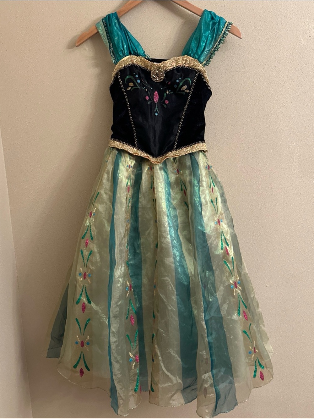 Disney Store Princess Anna Deluxe Coronation Costume Girls Size 7/8 Halloween